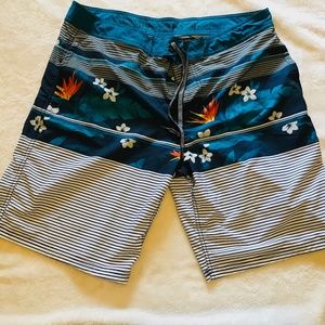 Men's Mossimo Board Shorts/ Swim size 38